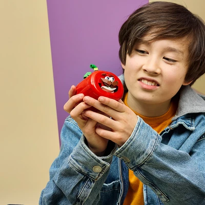 Gambar LEGO Fortnite Tomatohead Set 210 pcs 77079 - Merah