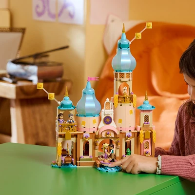Gambar LEGO Disney Rapunzels Castle Set 676 pcs 43297 - Mix