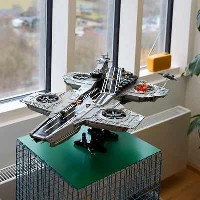 Gambar LEGO Marvel S.H.I.E.L.D. Helicarrier Set 3057 pcs 76354 - Abu-Abu