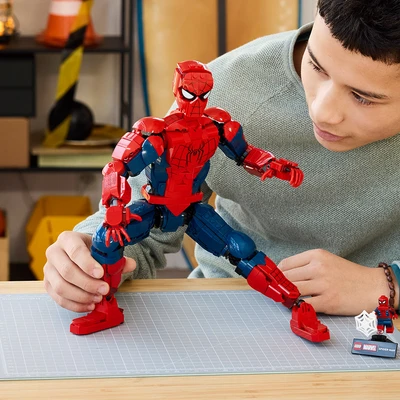 Gambar LEGO Marvel Spider-Man Hero Figure Set 813 pcs 76346 - Merah