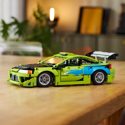 Gambar LEGO Technic fast & Farious Mitsubishi Eclipse Set 827 pcs 42229 - HIjau
