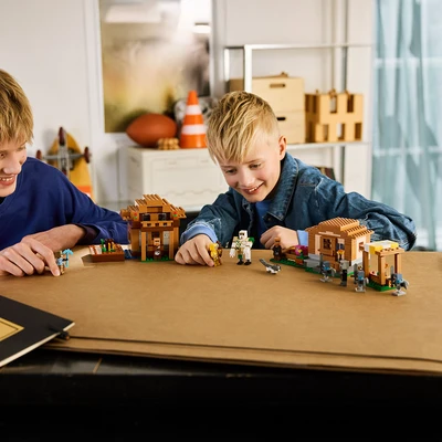 Gambar LEGO Minecraft Evoker Village Attack Set 607 pcs 21596 - Cokelat