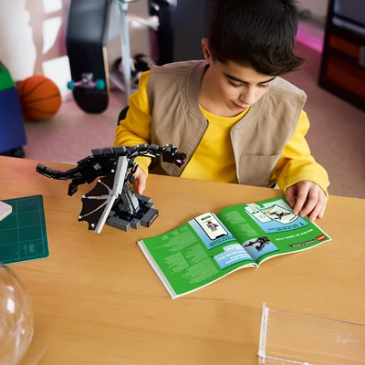 Gambar LEGO Minecraft The Ender Dragon Set 710 pcs 21595 - Hitam/Abu-Abu