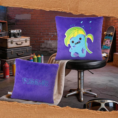 Gambar Fuggler Bantal Sofa Gaptooth Mcgoo Outing 38x38 cm - Ungu