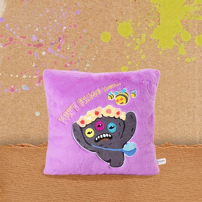 Gambar Fuggler Bantal Sofa Annoyed Alien Outing 38x38 cm - Ungu