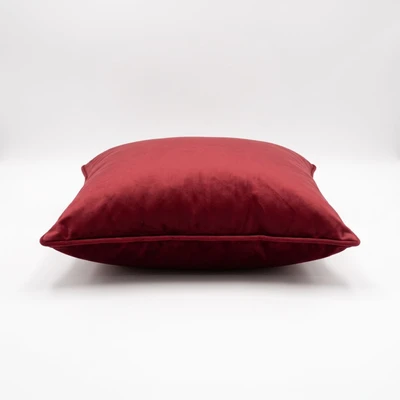 Gambar Informa Sarung Bantal Sofa Velvet 45x45 cm - Merah Tua