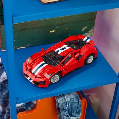 Gambar LEGO Technic Ferrari 488 Pista Car set 882 pcs 42235 - Merah