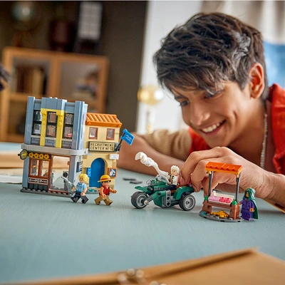 Gambar LEGO One Piece Showdown With Captain Smoker Set 547 pcs 75642 - Mix