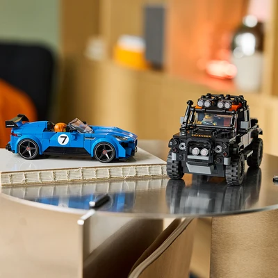 Gambar LEGO Speed Champions Jaguar 7 & Land Rover Defender Classic Set 740 pcs - Hitam/Biru