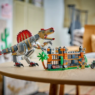 Gambar LEGO Jurassic World Spinosaurus Dinosaur Escape Set 820 pcs 77982 - Mix