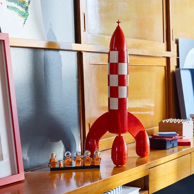 Gambar LEGO Ideas Tintin Moon Rocket Set 1283 pcs 21367 - Merah/Putih