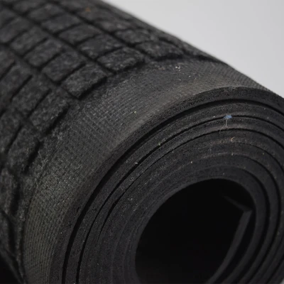 Gambar Krisbow Keset Pintu Polyester Charcoal 120x240 cm - Hitam