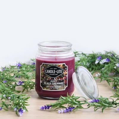 Gambar Candle Lite Black Cherries Lilin Aromaterapi 510 Gr