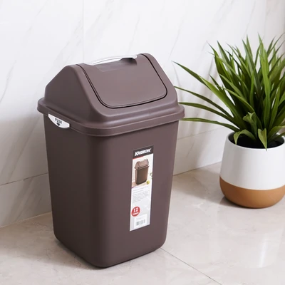 Gambar Krisbow Tempat Sampah Tutup Swing Plastik 12 Liter - Cokelat Tua