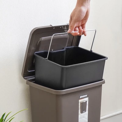 Gambar Krisbow Tempat Sampah Pedal Plastik 10 Liter - Cokelat