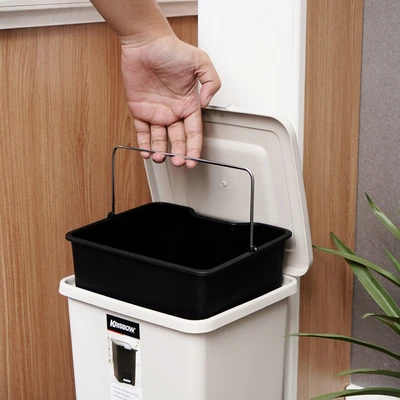 Gambar Krisbow Tempat Sampah Pedal Plastik 6 Liter - Putih