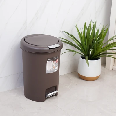 Gambar Krisbow Tempat Sampah Pedal Plastik Round 10 Liter - Cokelat Tua