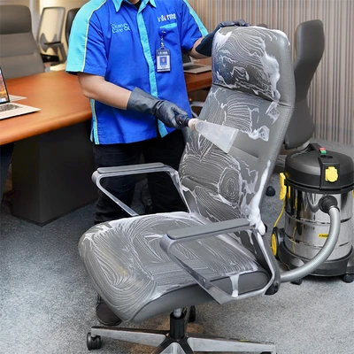 Gambar Jasa Pembersihan Kursi Makan Leather Clean & Care