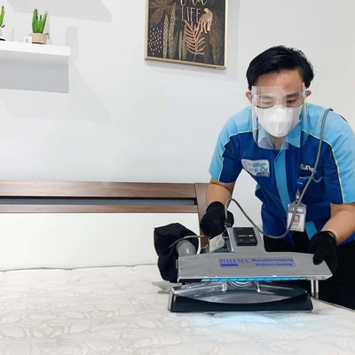 Gambar Jasa Pembersihan 1 Sisi Matras Extra King Clean & Care