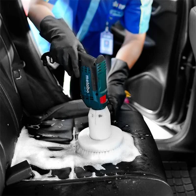 Gambar Jasa Pembersihan Jok Mobil Kulit 7 Dudukan Clean & Care