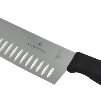 Gambar Victorinox 17 Cm Pisau Santoku Fluted Edge - Hitam