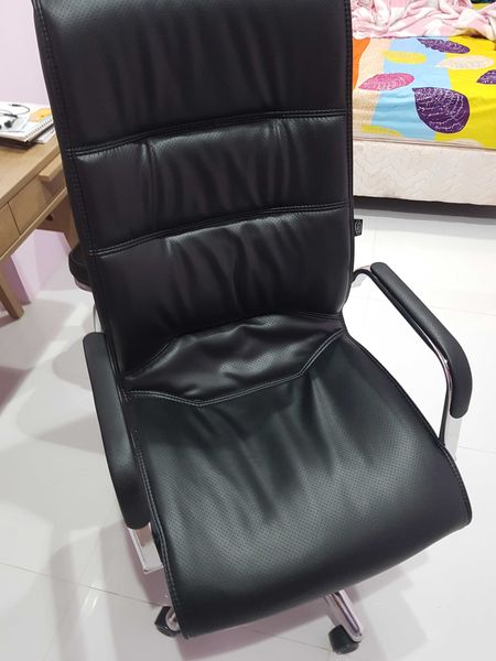 claude easy chair