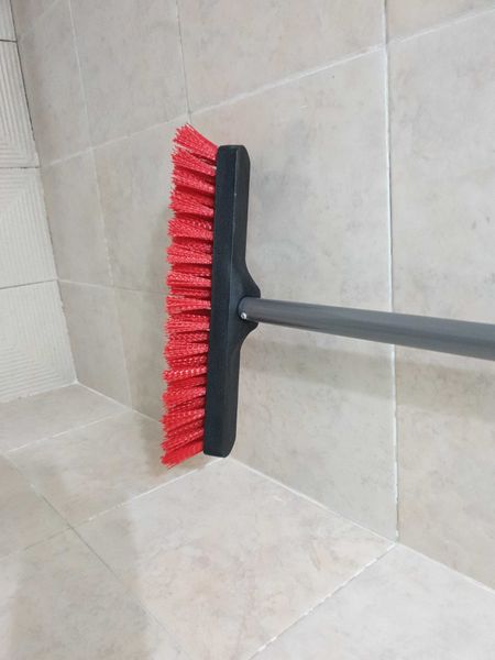 Jual Proclean Sikat Lantai Dengan Gagang Hitam Terbaik | Informa