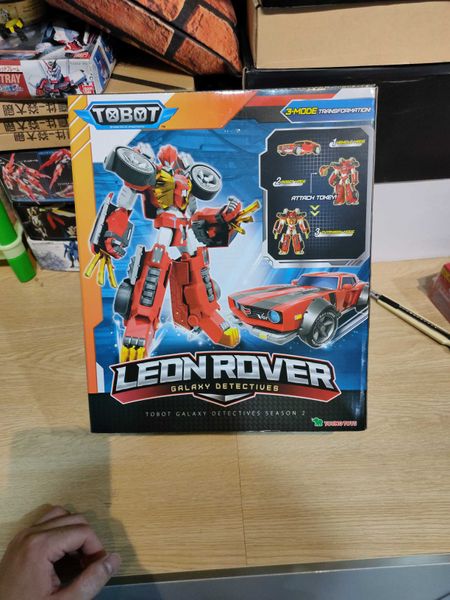 Tobot leon rover