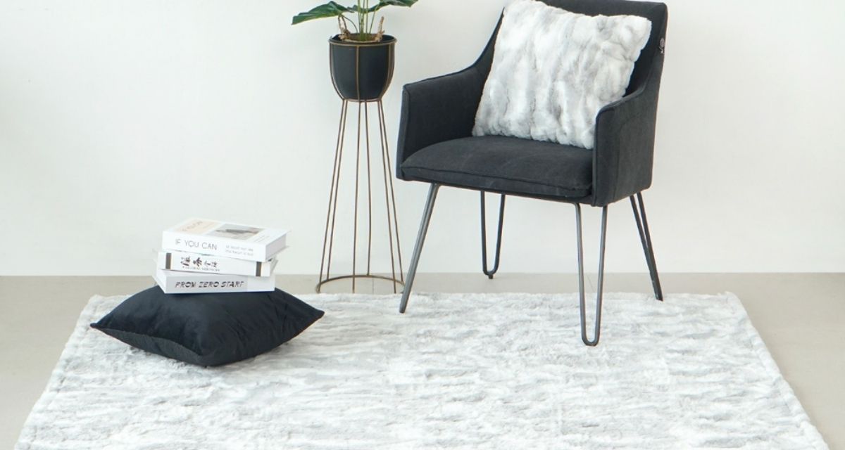 body-desktop-karpet-bulu