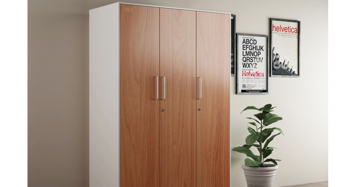 lemari 3 pintu