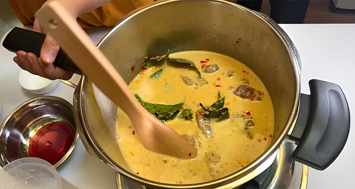 Masak gulai daging sapi 