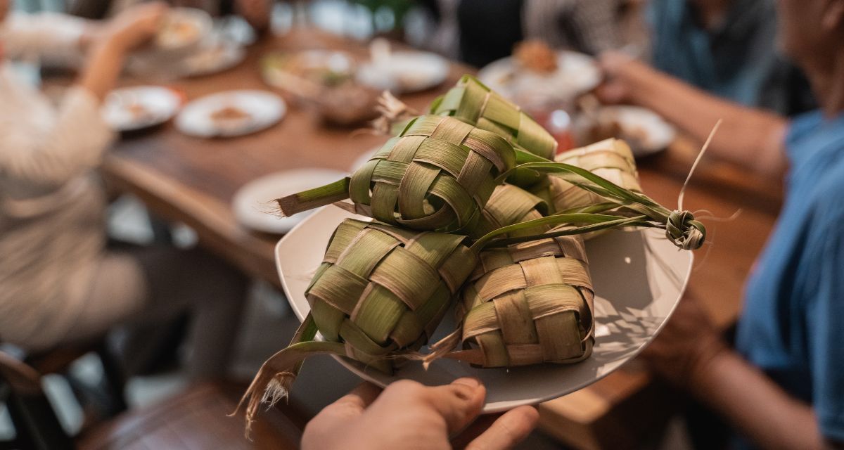 cara membuat ketupat