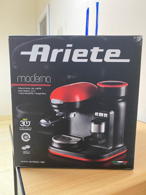 Ariete 1318 - Macchina Caffè, Linea Moderna con Macinacaffè